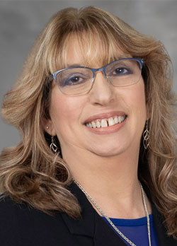 Tamara Mullis, Staff Accountant